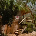 The Fabric Lounge 2*