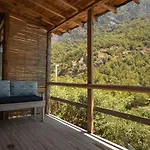 The Fabric Lounge Hotel