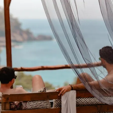 The Fabric Lounge 2*