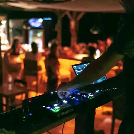 The Fabric Lounge Отель