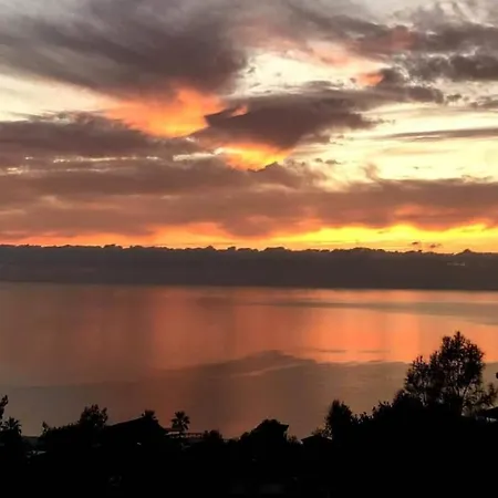 מלון The Fabric Lounge 2*